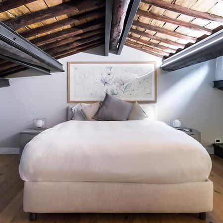 Viam 16B Suites Rome Bagian luar foto