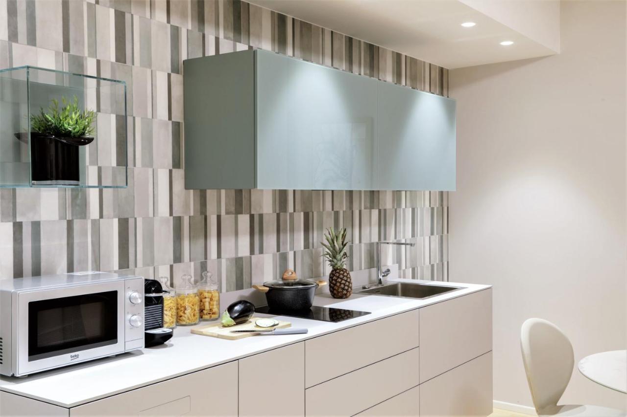 Viam 16B Suites Rome Bagian luar foto
