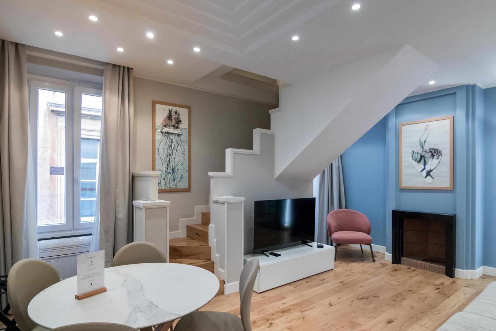 Viam 16B Suites Rome Bagian luar foto